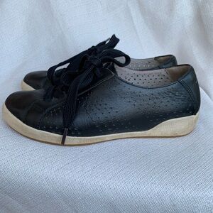 Dansko Black Leather Shoes with Tan Soles